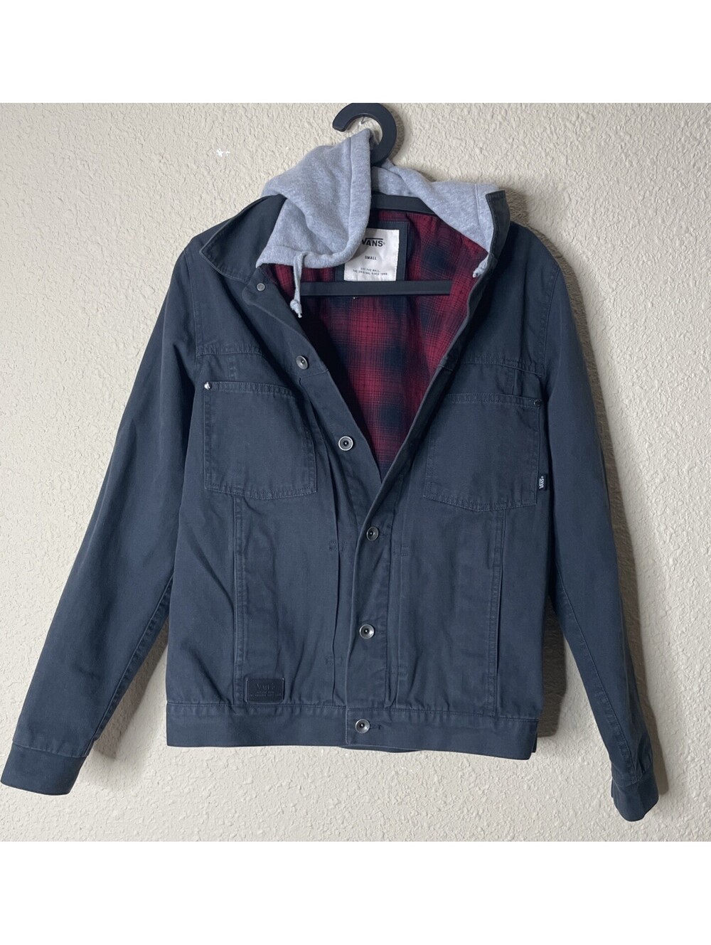 VANS Men’s Black Hooded Jacket, Red Flannel Lined - Size Small…